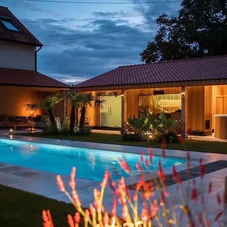 Alojamento de Acomodação e Pequeno-almoço Wellness B&B Domaine Allard